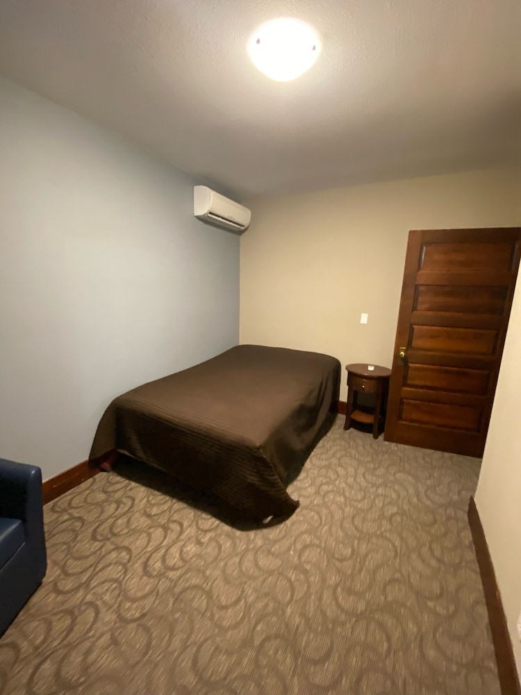 Apartment photo 3