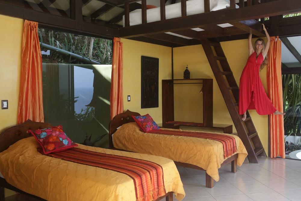 Panoramic Triple Room (Ananda) photo 2