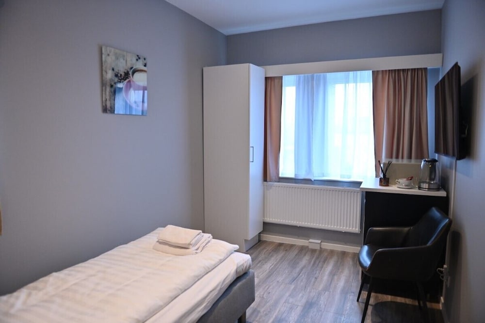 Business Single Room