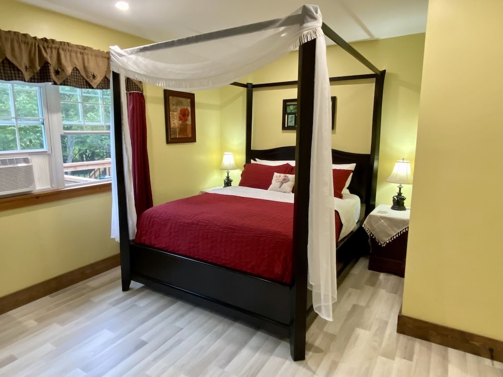 Double Room, Ensuite ( Sunset Cove) photo 1