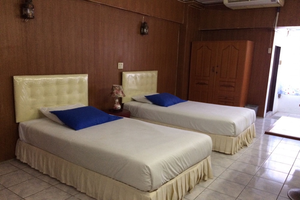 Deluxe Twin Room photo 3