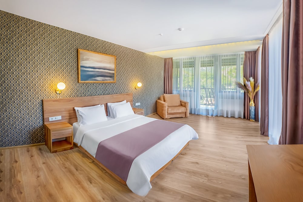 Superior Room, Multiple Beds photo 3