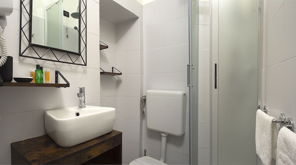 Standard Single Room photo 3
