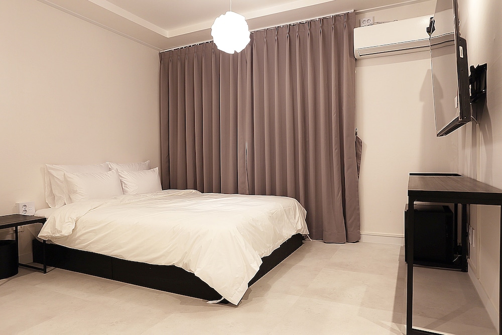 Standard Double Room - Photo 1