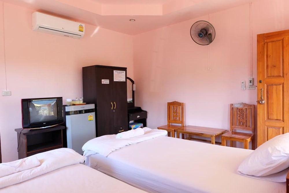 Standard Twin Room photo 3