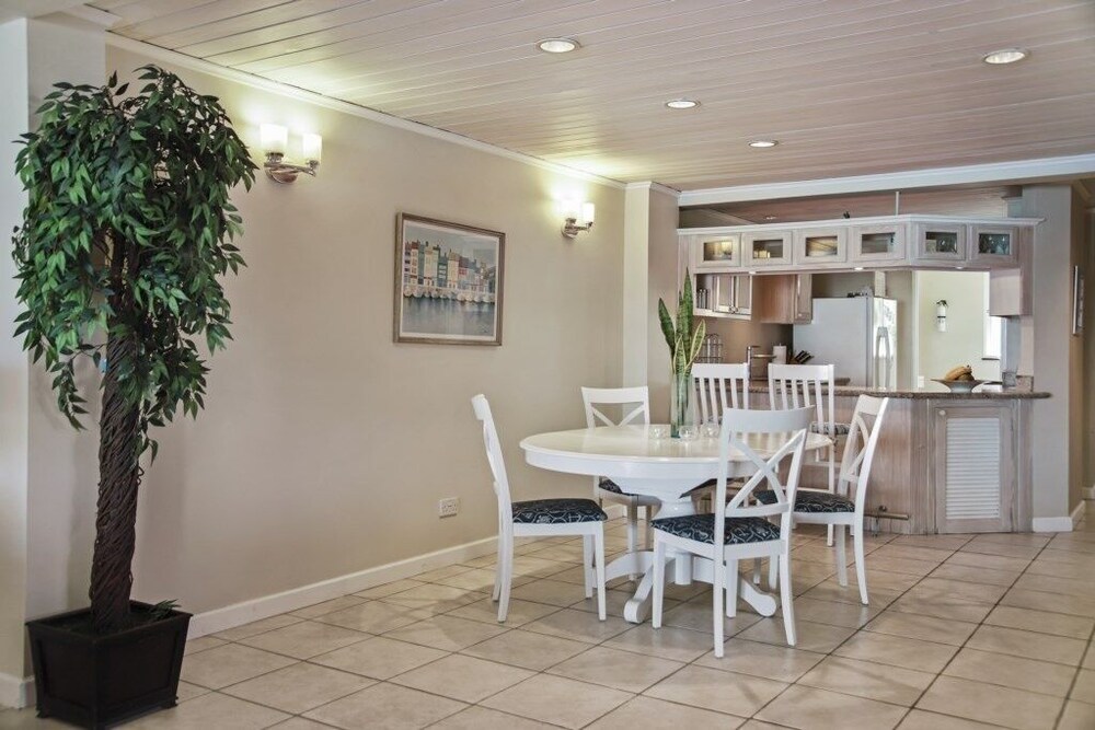 Townhome, 3 Bedrooms photo 2