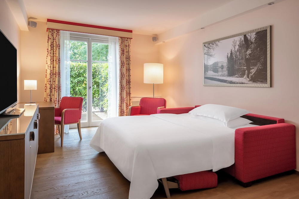 Grand Suite, 1 Bedroom - Photo 2