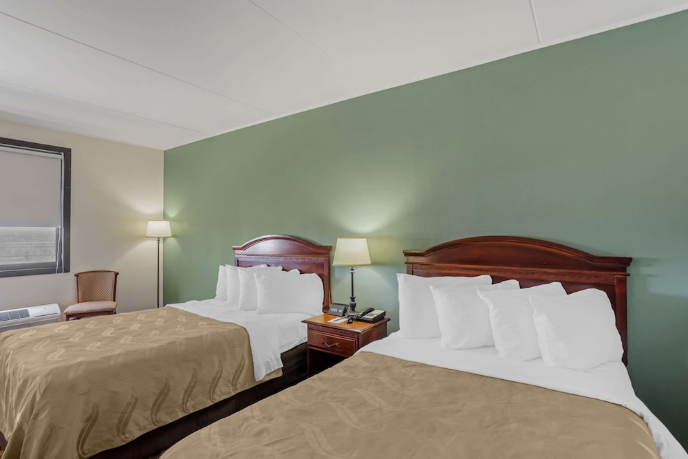 Room, 2 Double Beds, Smoking photo 1