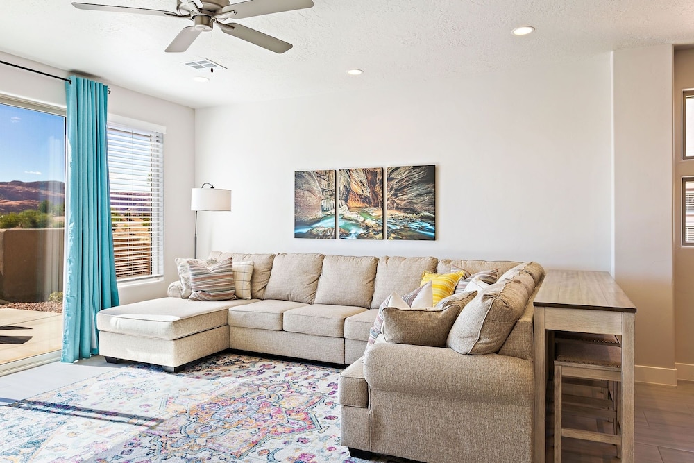 Townhome, 4 Bedrooms photo 1