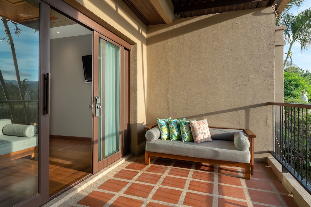 Sunset Suite - Photo 3