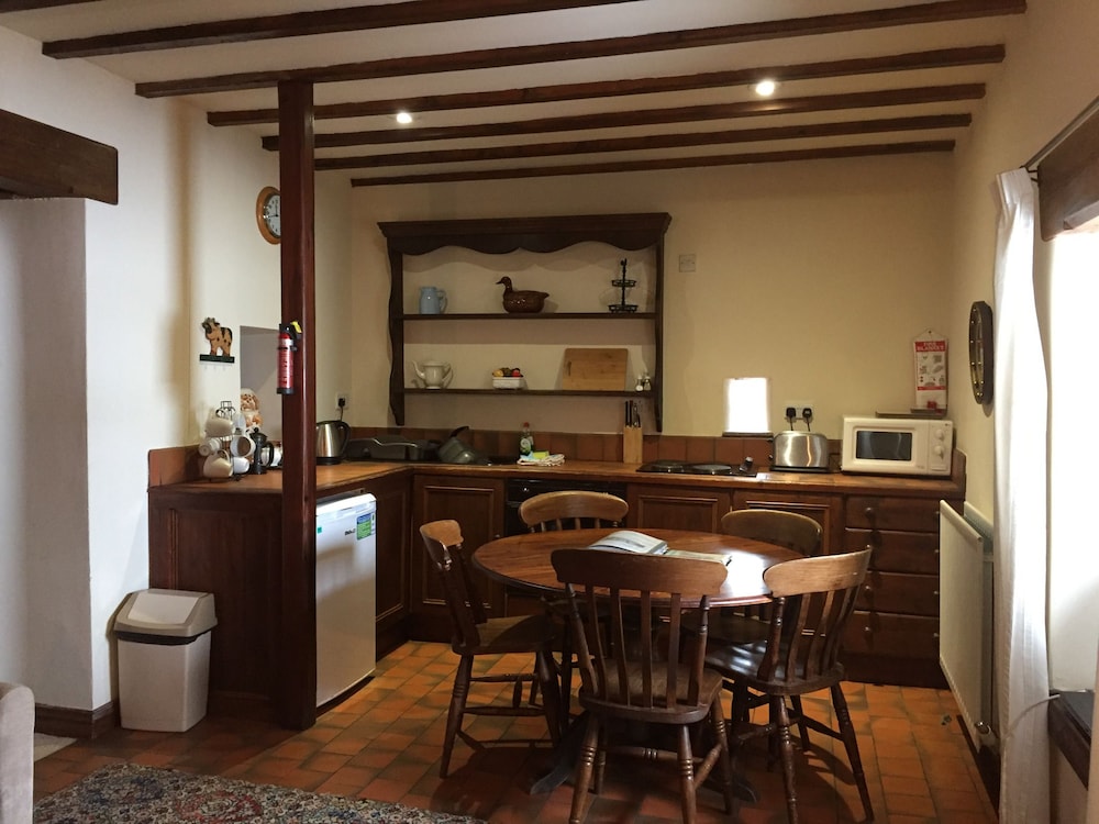 Smithy Cottage photo 3