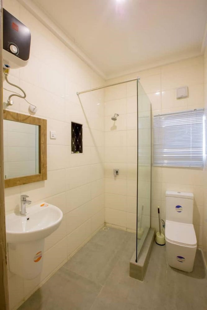 Suite - Photo 2