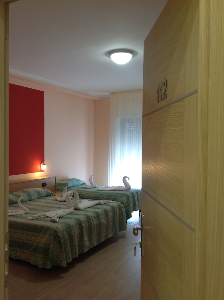 Quadruple Room photo 1