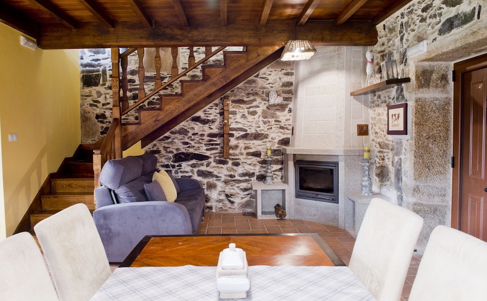 Apartamento, 2 habitaciones, 2 baños (Compostela)