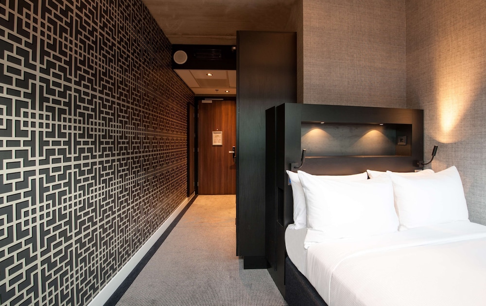 Room, 1 Double Bed, Non Smoking (Water View)