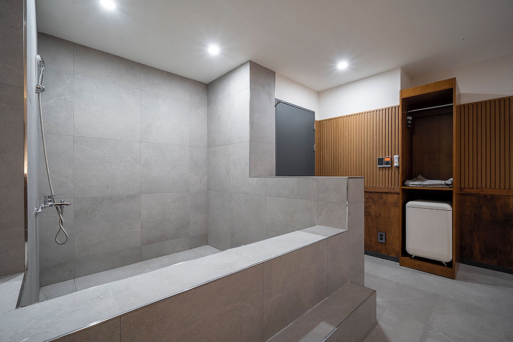 Premium Room - Photo 3