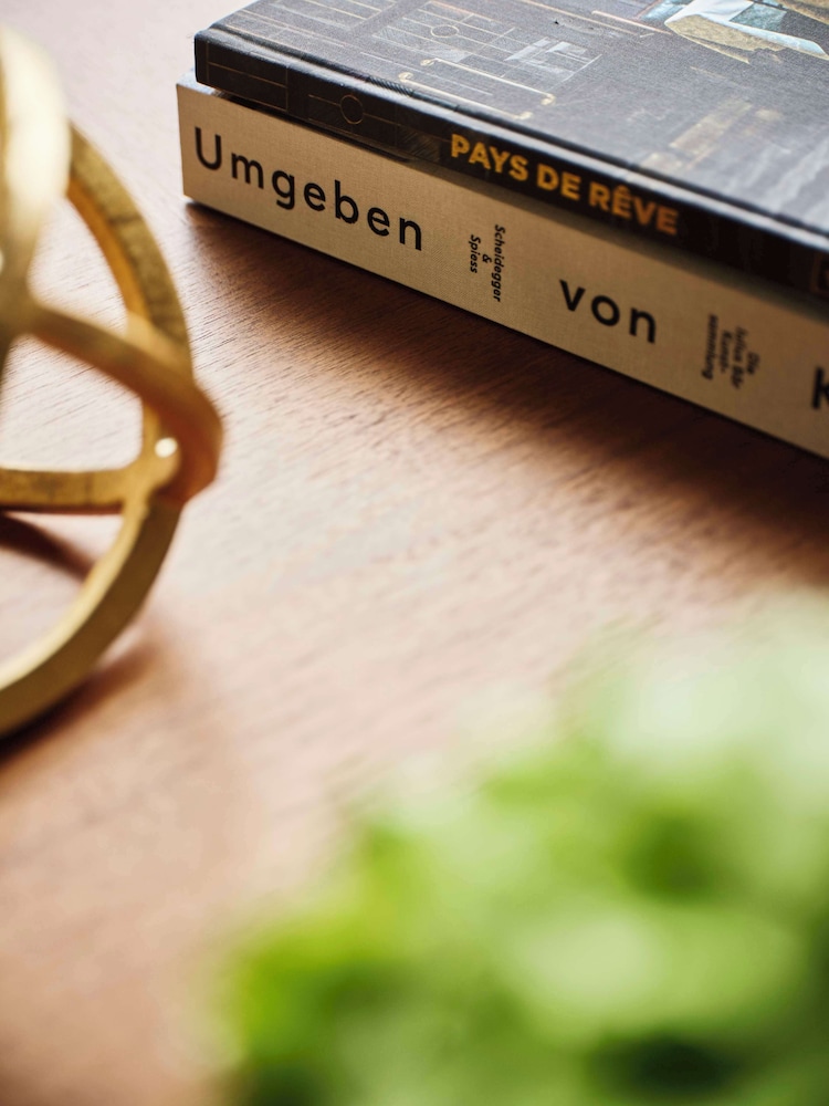 Suite, 2 Bedrooms, Corner (Park) thumbnail 6