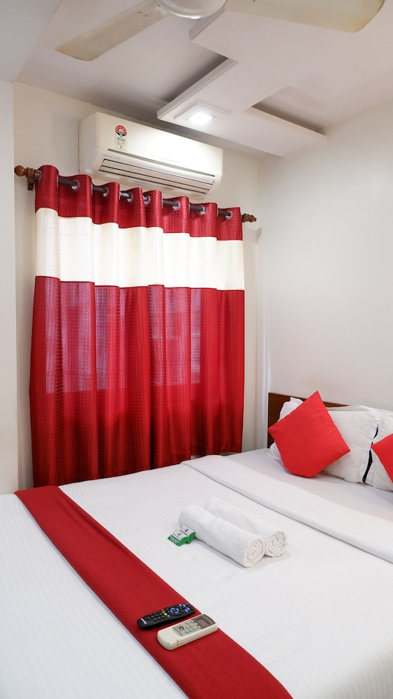 Deluxe Room - Photo 3