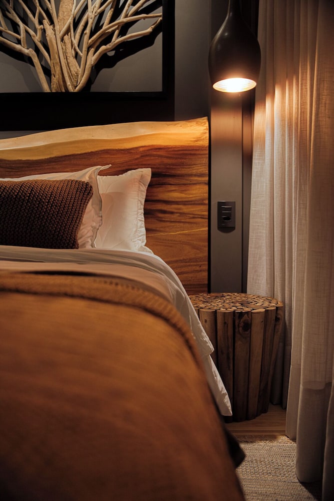 Deluxe Double or Twin Room, 1 King Bed photo 1