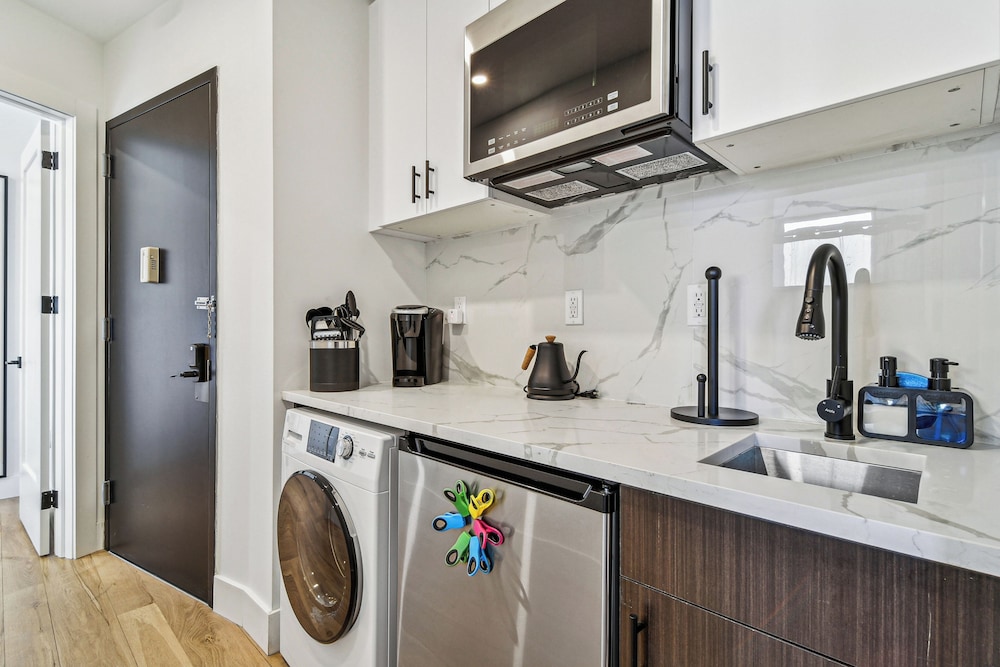 Signature Apartment photo 3