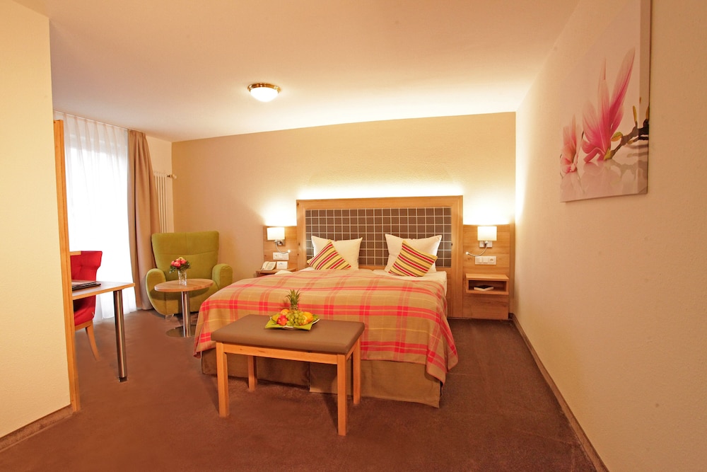 Superior Double Room, Balcony - Photo 8
