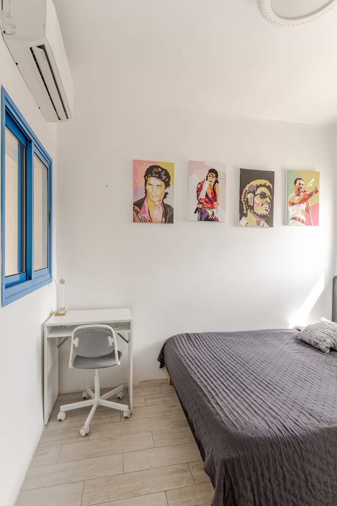Family Apartment, 2 Bedrooms, Balcony, Sea View photo 2