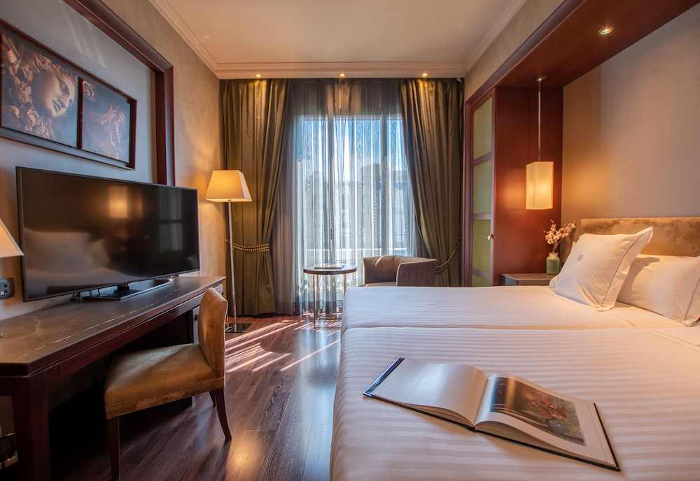 Superior Single Room