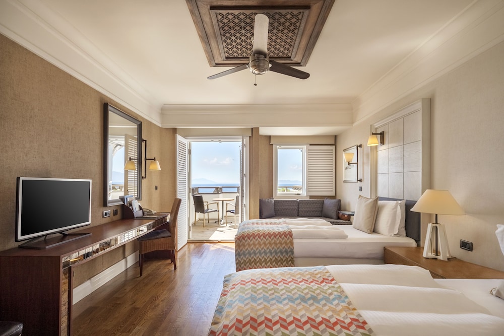Deluxe Room, 2 Twin Beds (Grand) photo 2
