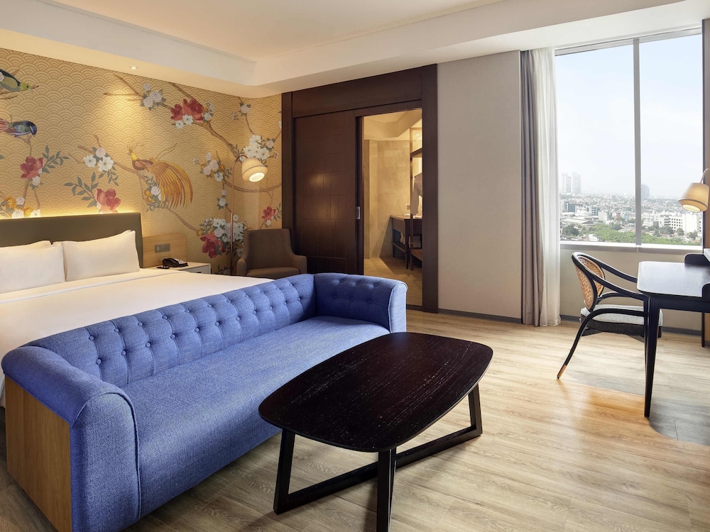 Family Suite, 1 King Bed - Photo 3