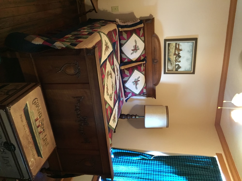 Deluxe Room, 1 Queen Bed