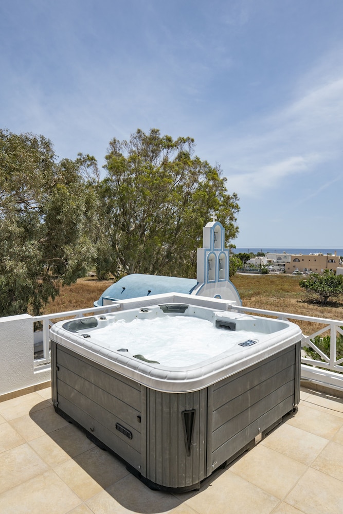 Honeymoon Villa, Jetted Tub, Sea View - Photo 5
