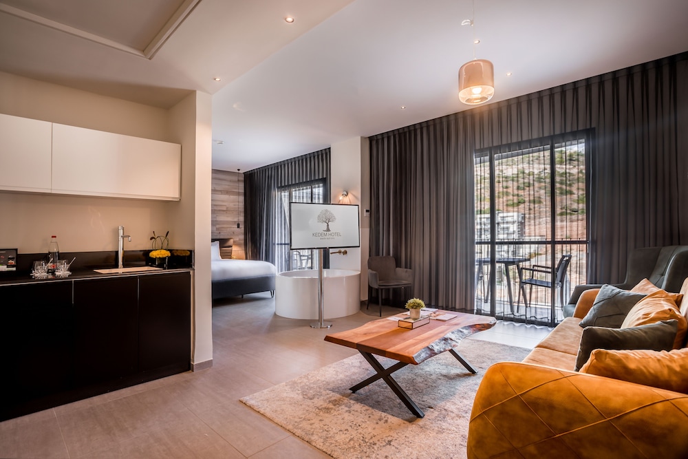 Forest Mini Suite photo 2