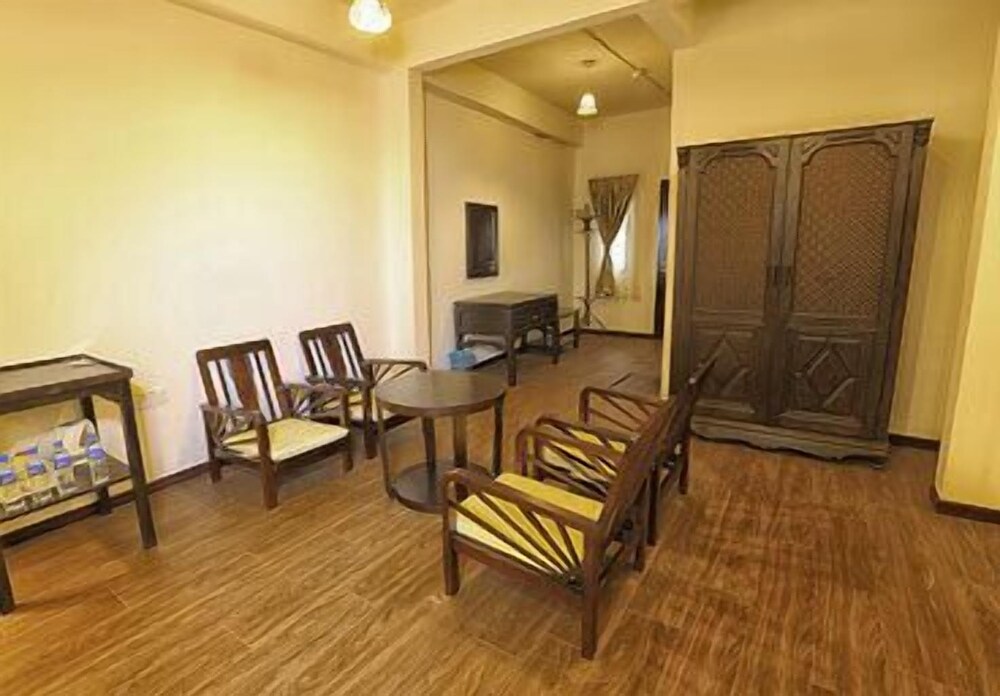 Family Room photo 2