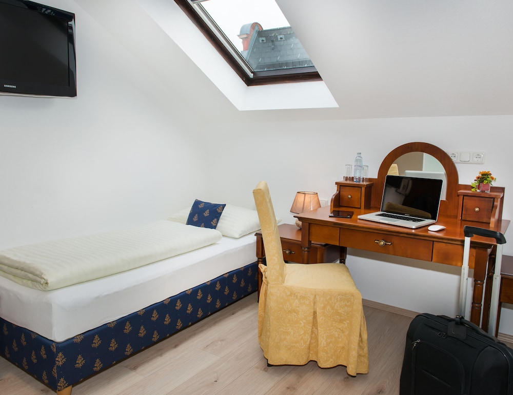 Basic Room - Photo 1