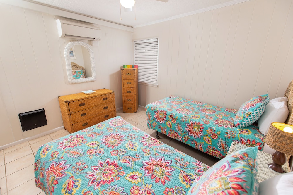 2 Bedroom Ocean View Condo