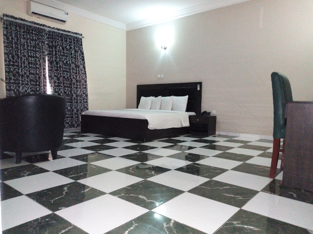 Superior Room (Deluxe) - Photo 2