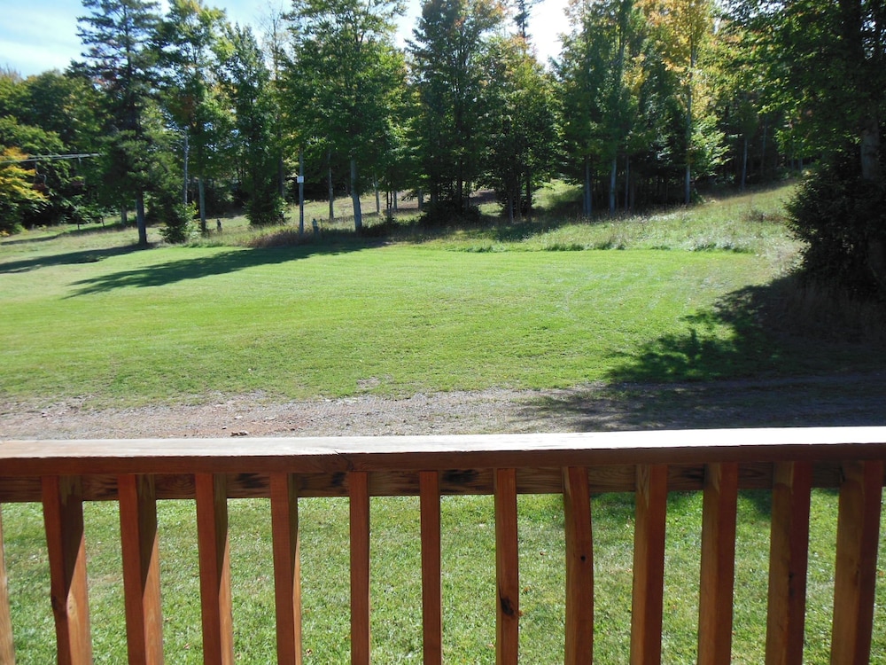 Standard Room, 2 Queen Beds, Balcony photo 3