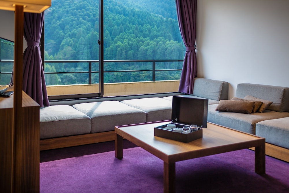ONCRI Luxury Twin room, Non Smoking (52sqm, with bathroom, for 1 - 2) - Photo 2