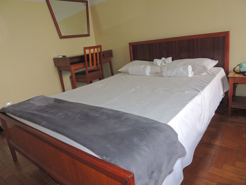 Triple Room, Multiple Beds photo 3
