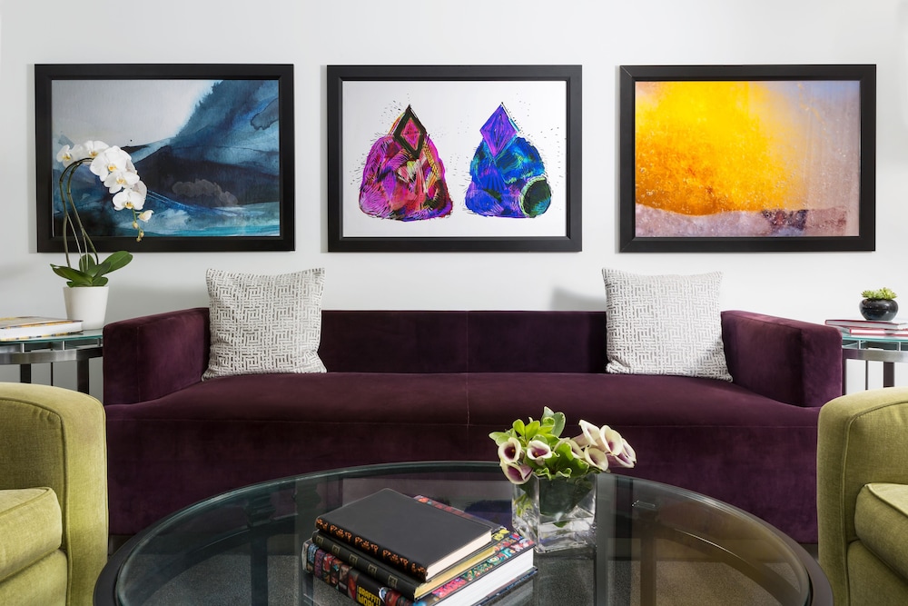 Studio Suite - Photo 12
