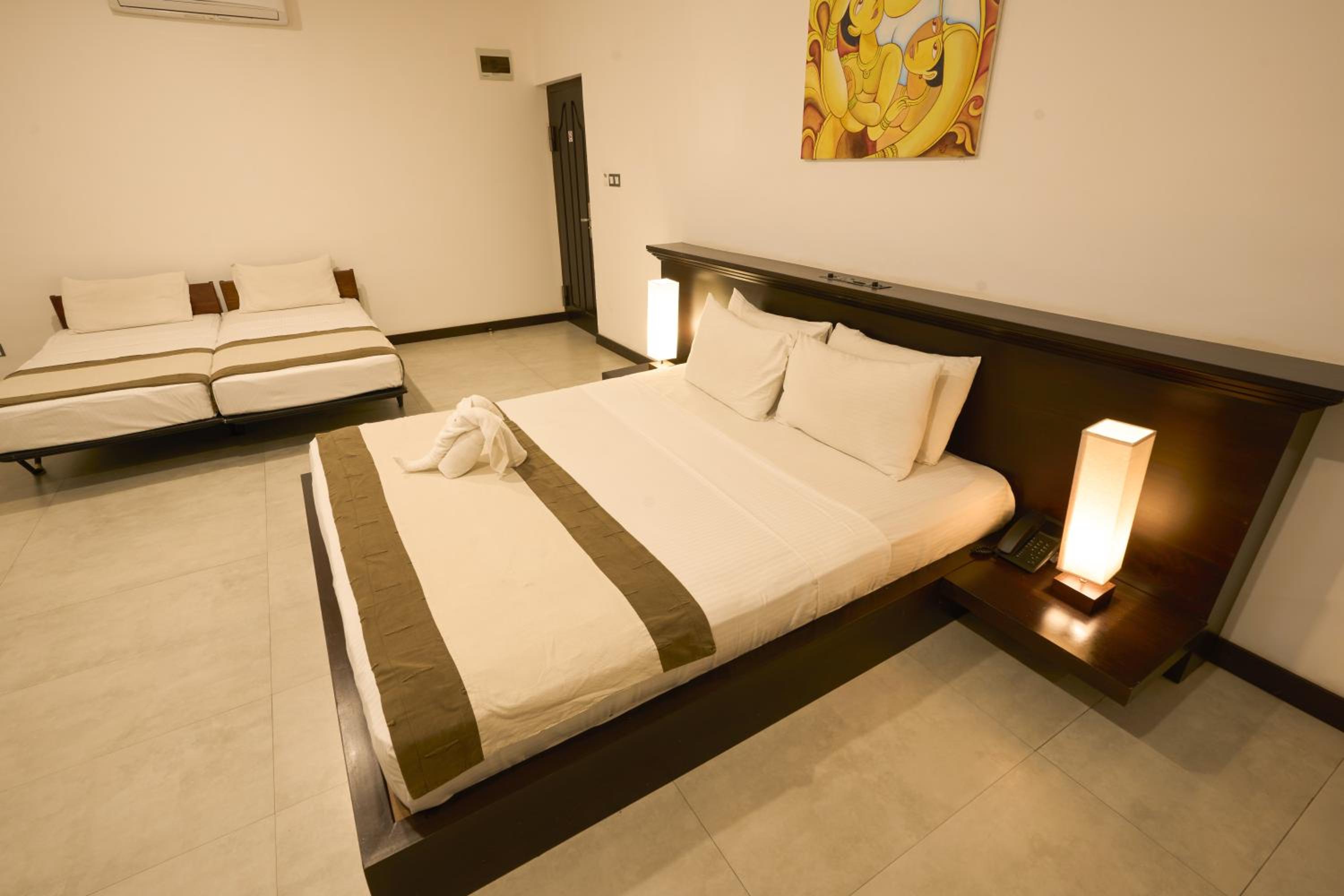 Deluxe Family Room