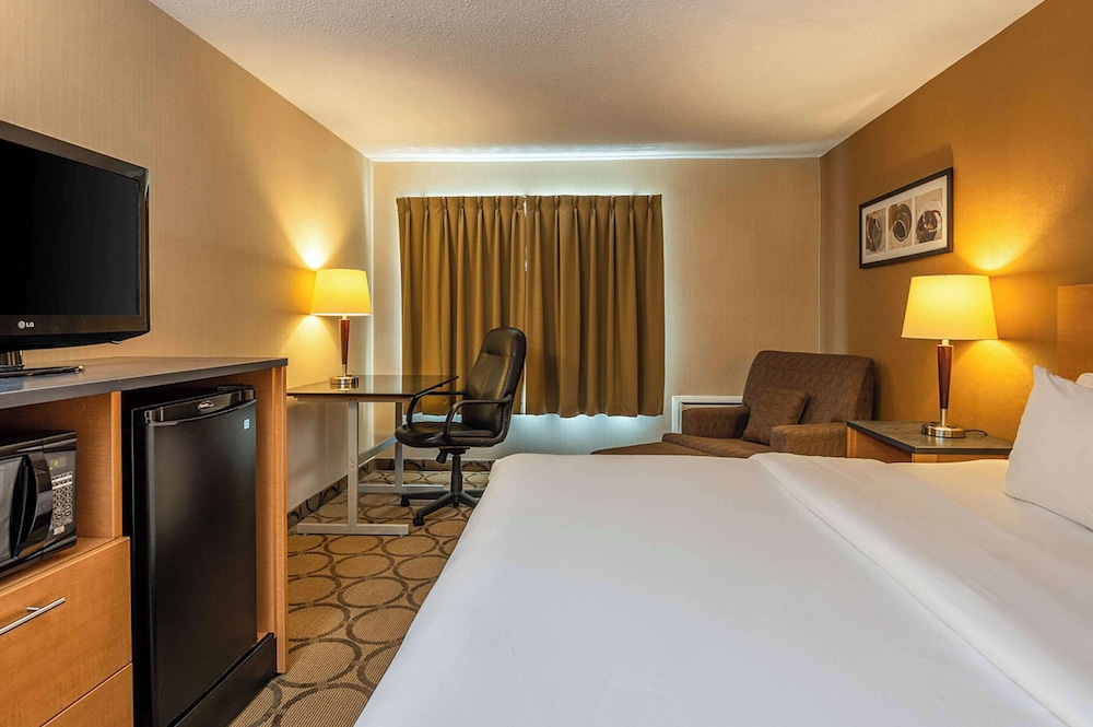 Standard Room, 1 Queen Bed, Non Smoking photo 2