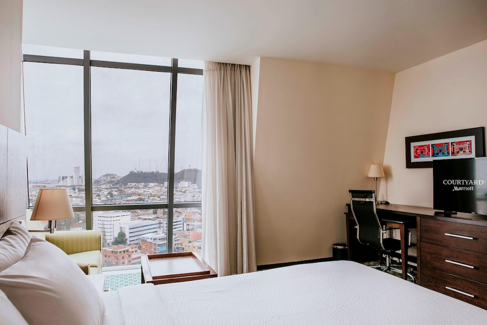 Room, 1 King Bed, City View - Photo 2