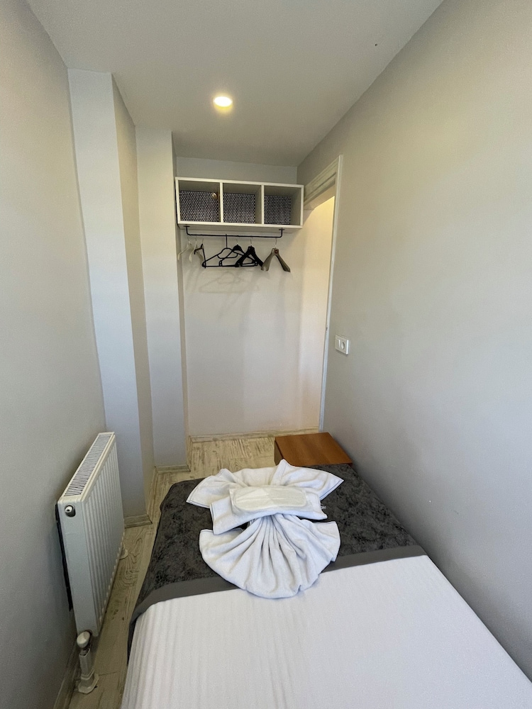 Deluxe Apartment photo 2