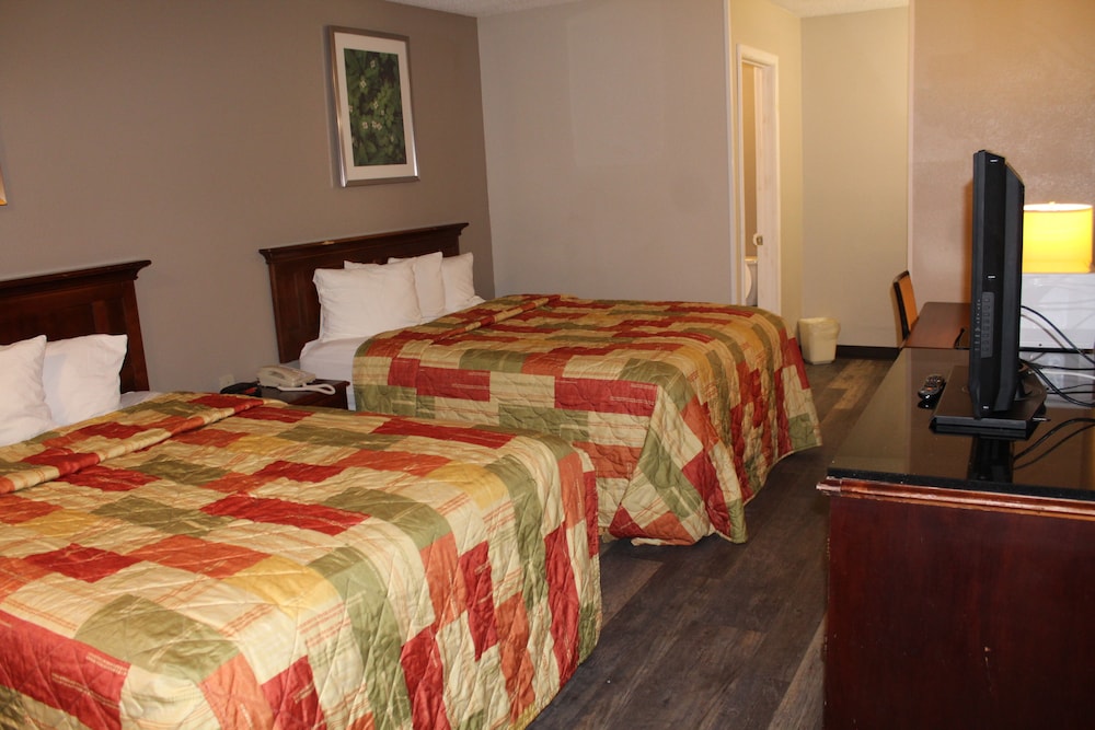 Room, 2 Queen Beds, Non Smoking photo 2