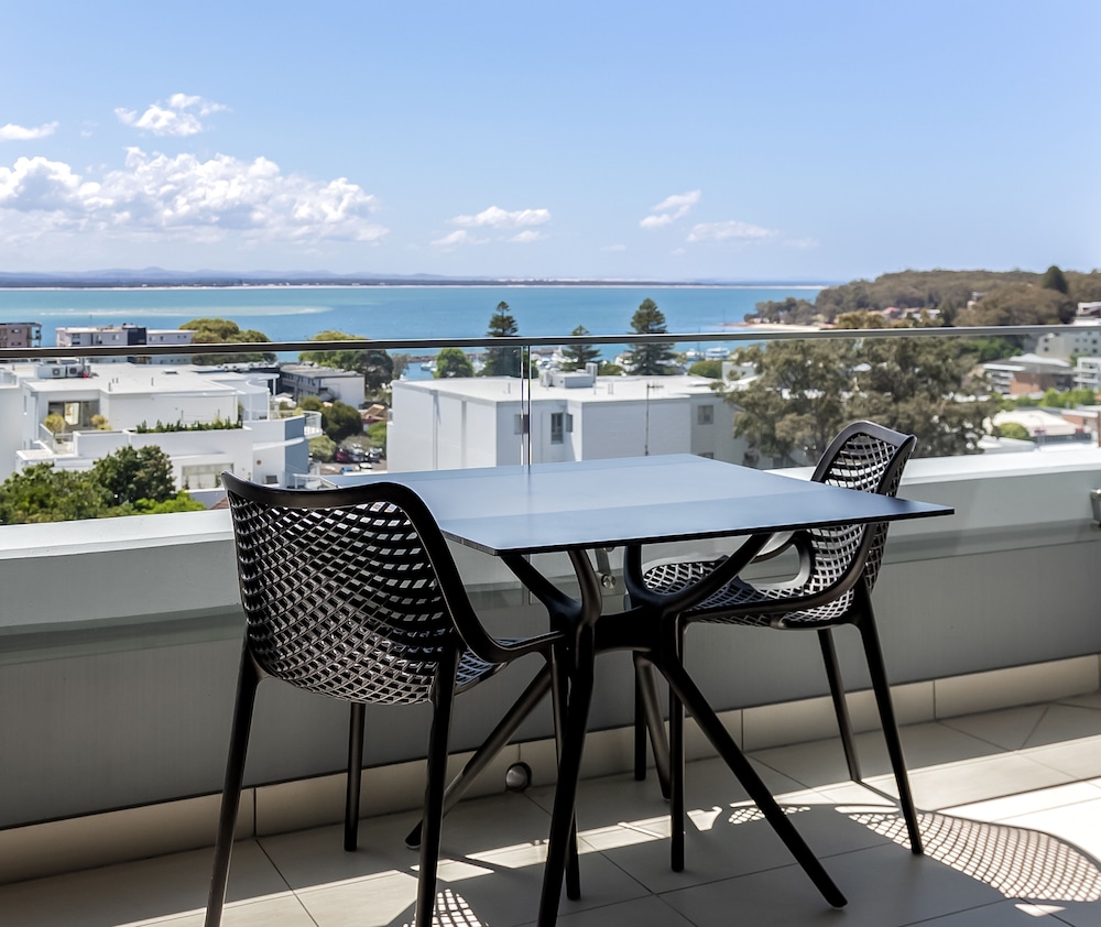 2 Bedroom Bay View - Photo 6