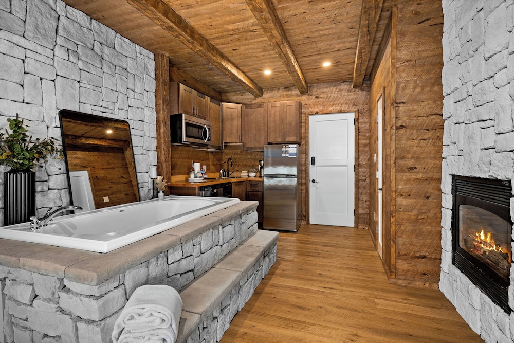 Coachman's Suite photo 1