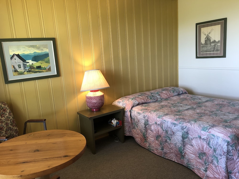 Traditional Double Room, 1 Double Bed, Mountain View photo 3