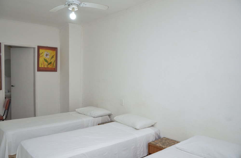 Economy Triple Room