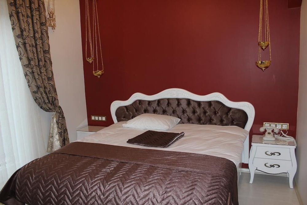 Basic Double Room, 1 Bedroom, Private Bathroom photo 1
